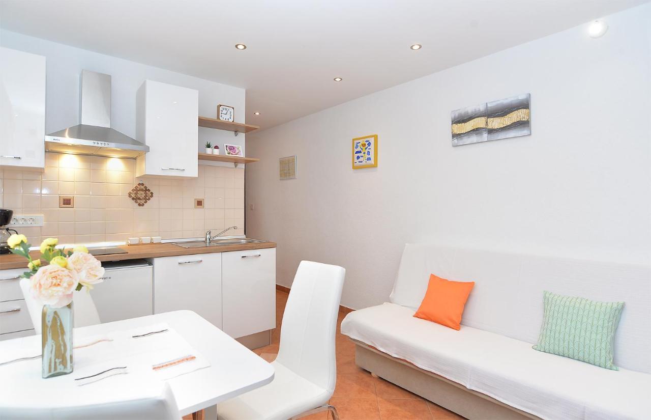 Apartment Snjezana 1064 Ρόβινι Εξωτερικό φωτογραφία